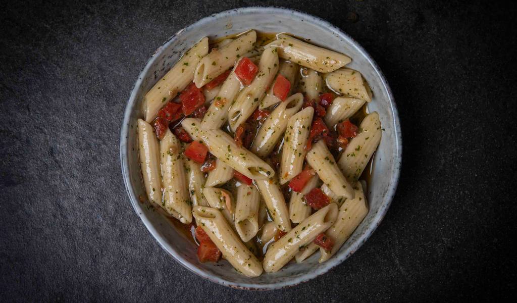 Pasta pesto salade