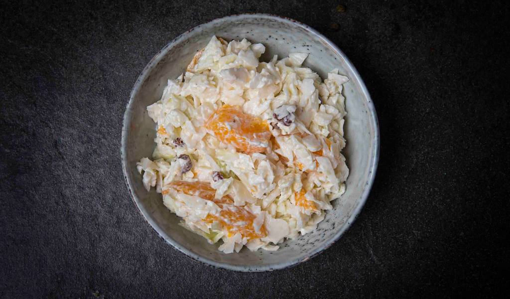 Witte kool perzik salade